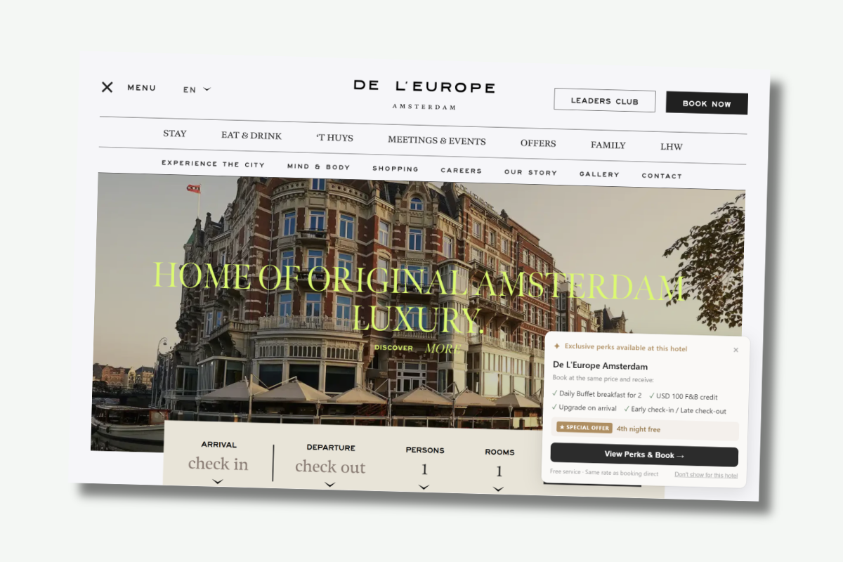 Luxury Hotel Offers extension showing exclusive perks on the De L'Europe Amsterdam website, including breakfast, F&B credit, room upgrade, and a 4th night free offer