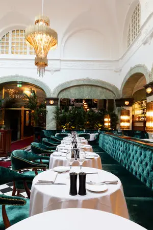 Bank Hotel
