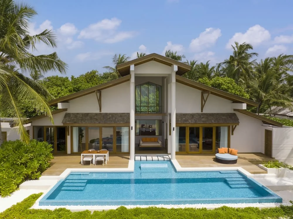 Emerald Faarufushi Resort & Spa