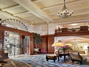 Fairmont Hotel Macdonald