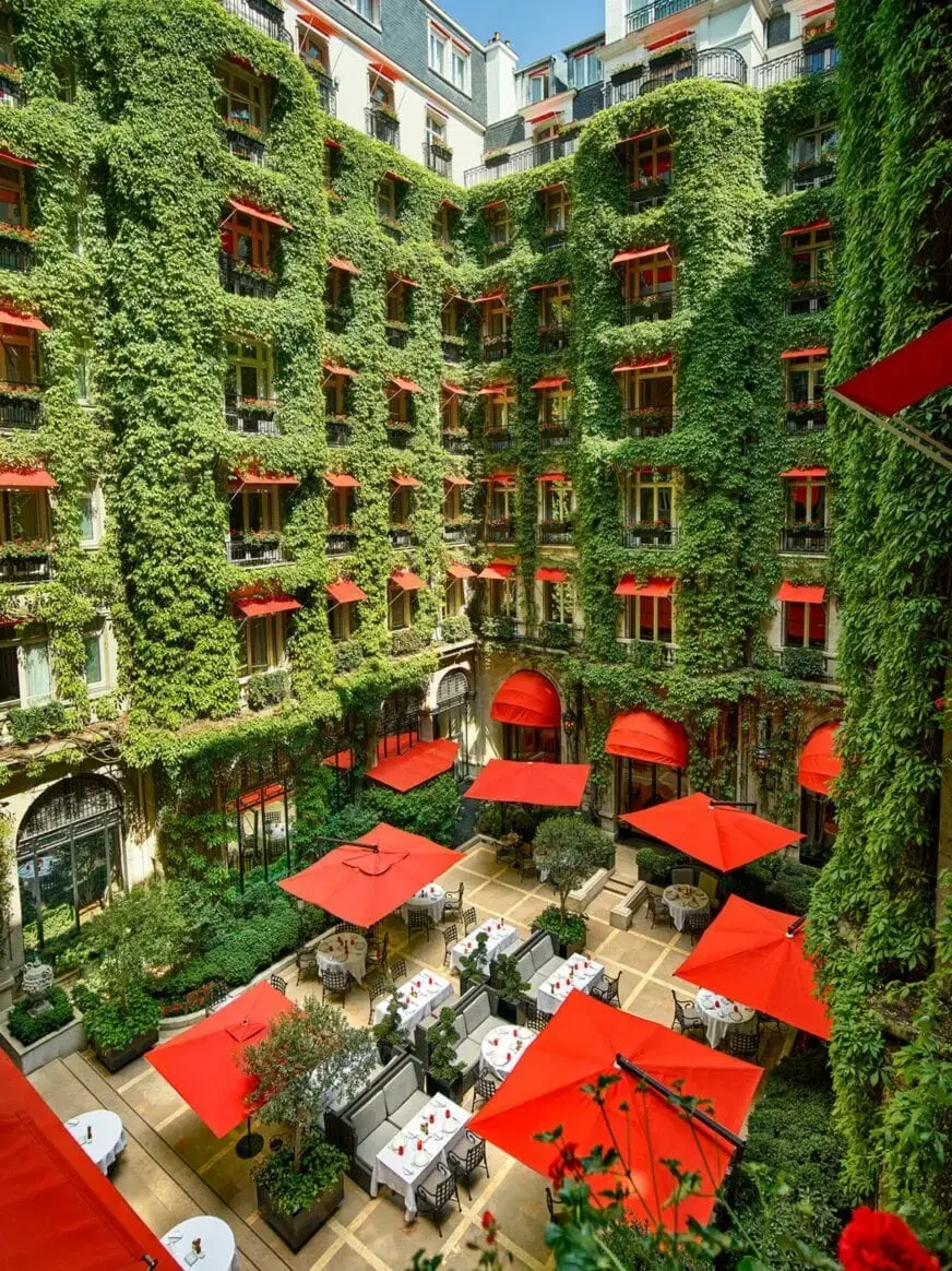 Hotel Plaza Athénée