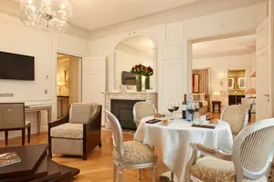 Majestic Hotel - SPA Champs Elysées