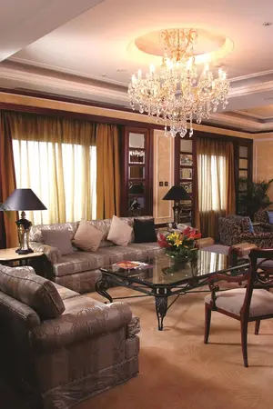Makati Shangri-La, Manila
