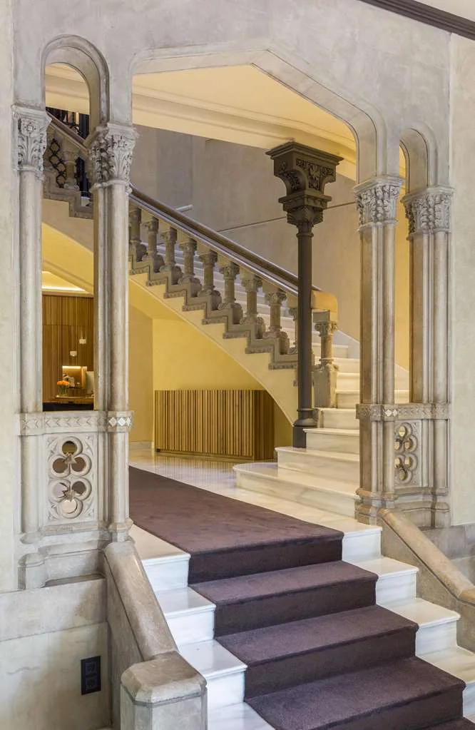 Monument Hotel