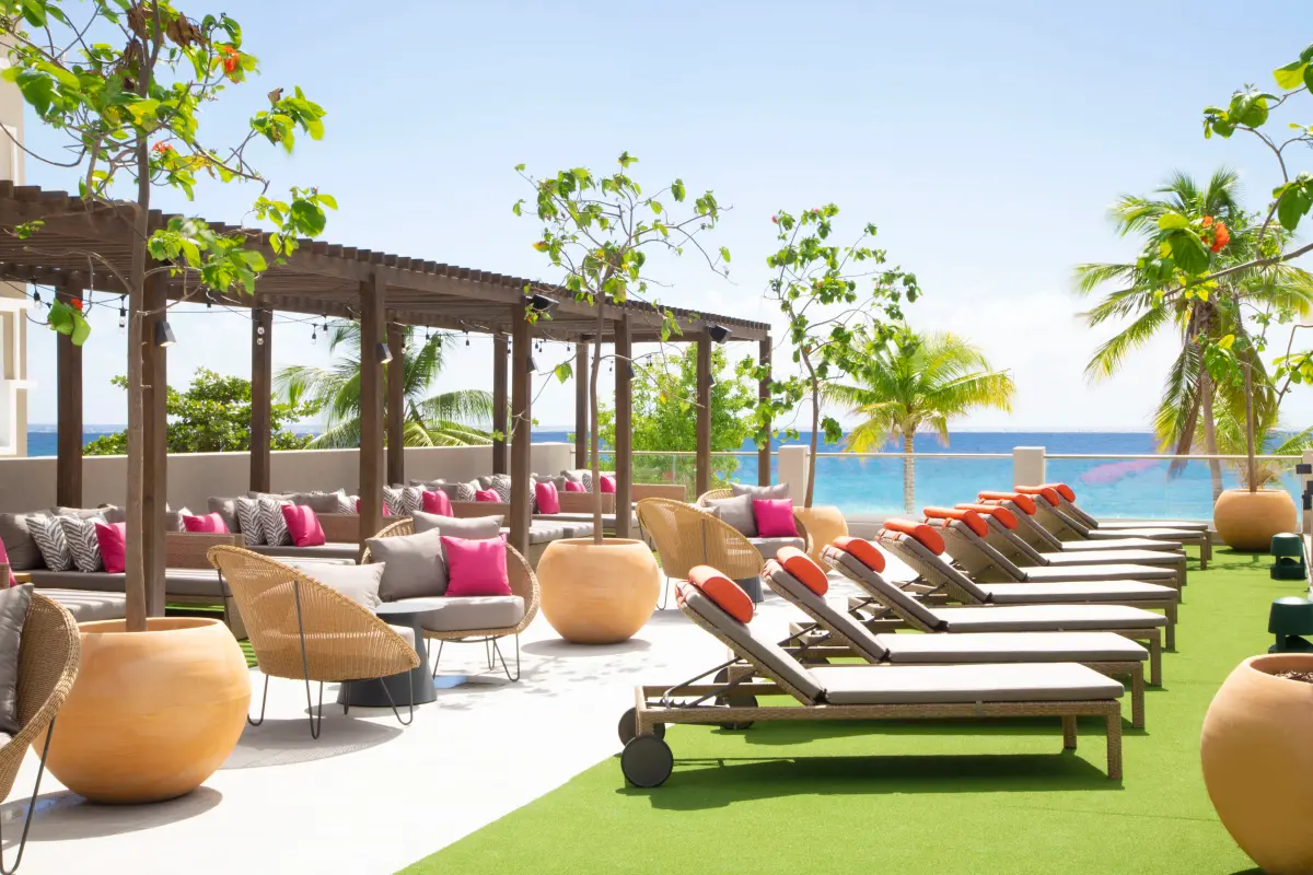 O2 Beach Club & Spa