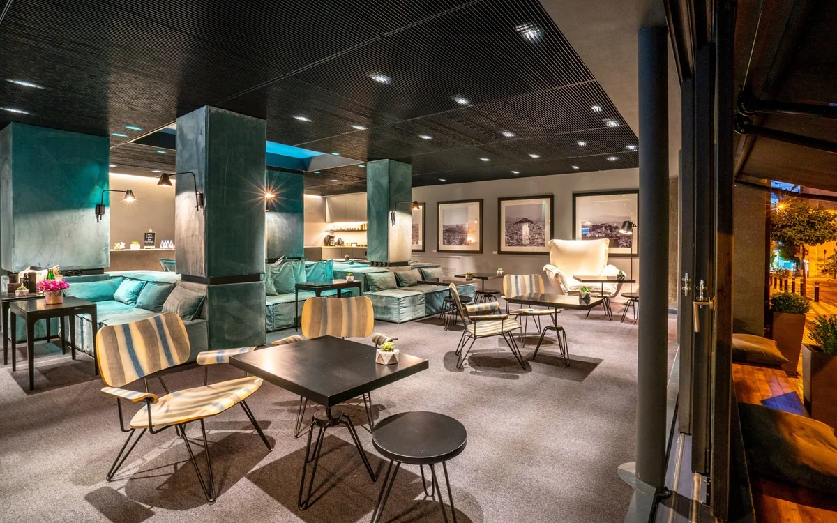 Periscope Hotel